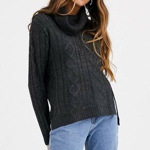 QED London cable knit sweater